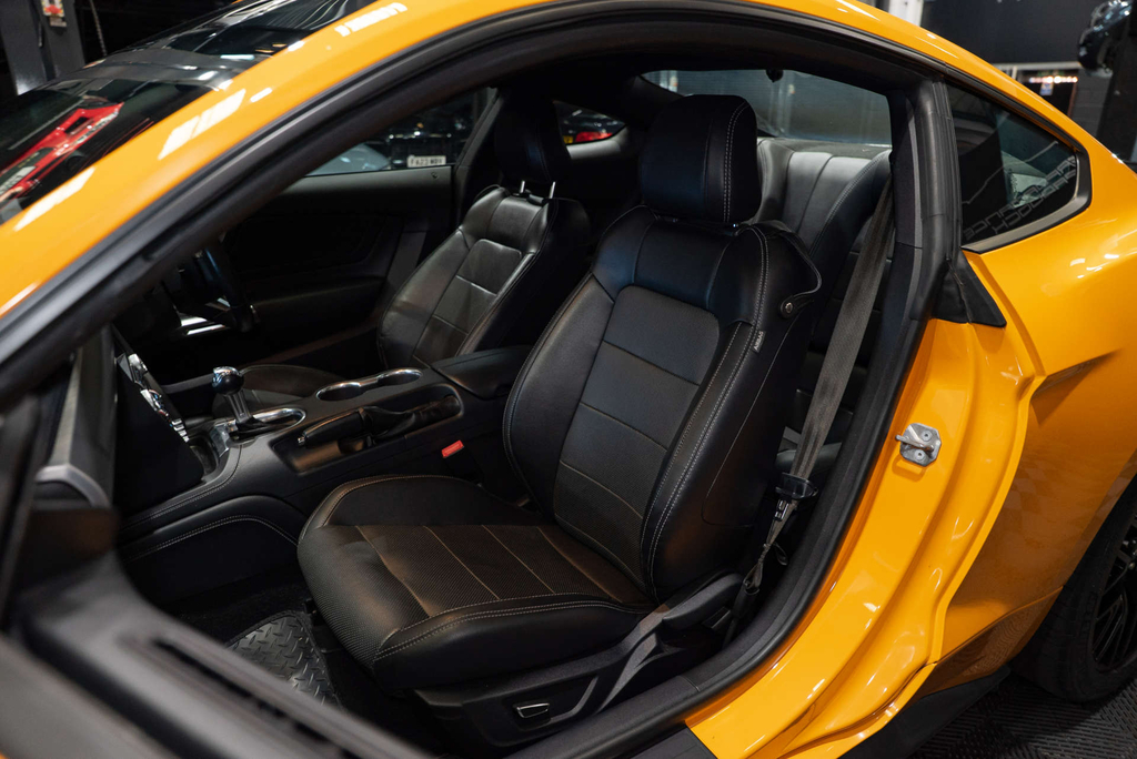 Ford Mustang Gt Auto Orange #3