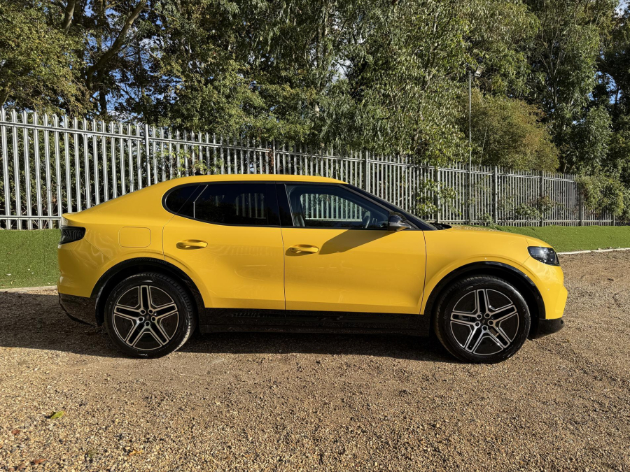 Ford Capri Ev Premium Yellow #4