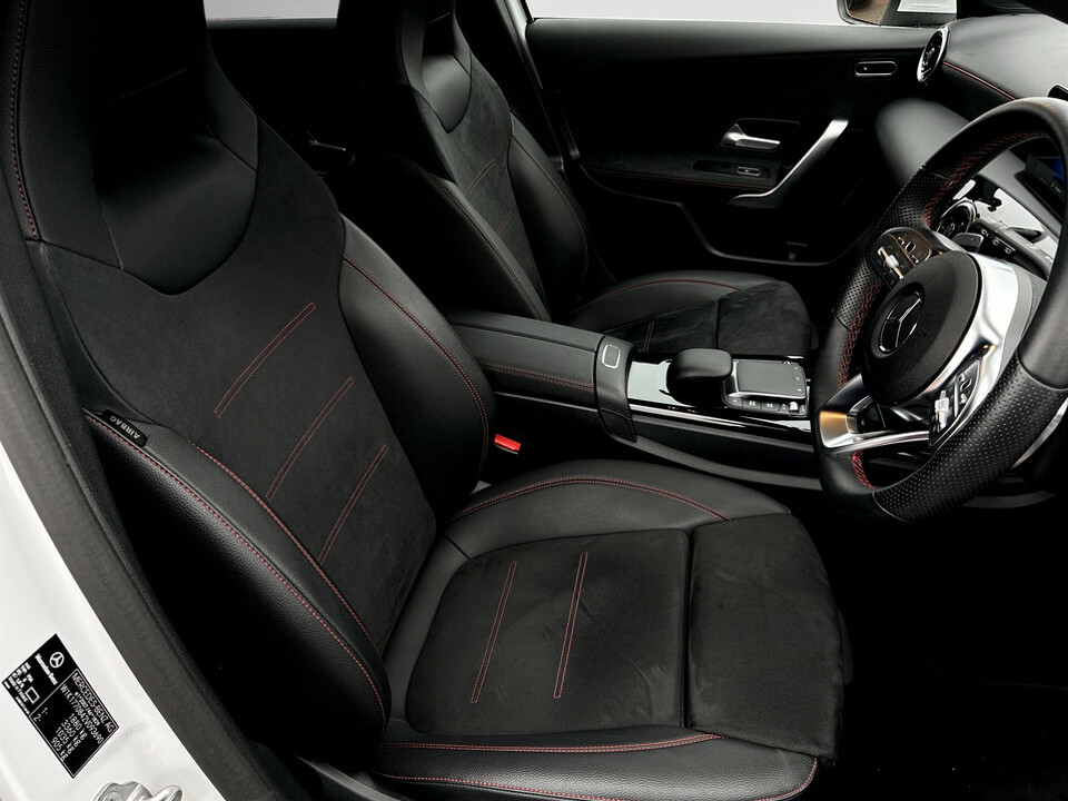 Mercedes-Benz A Class A180 Amg Line Executive Black #24