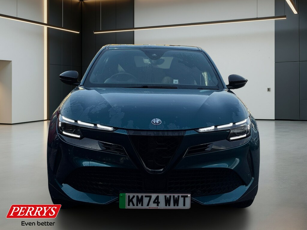Alfa Romeo Junior 54Kwh Elettrica Speciale Red #8