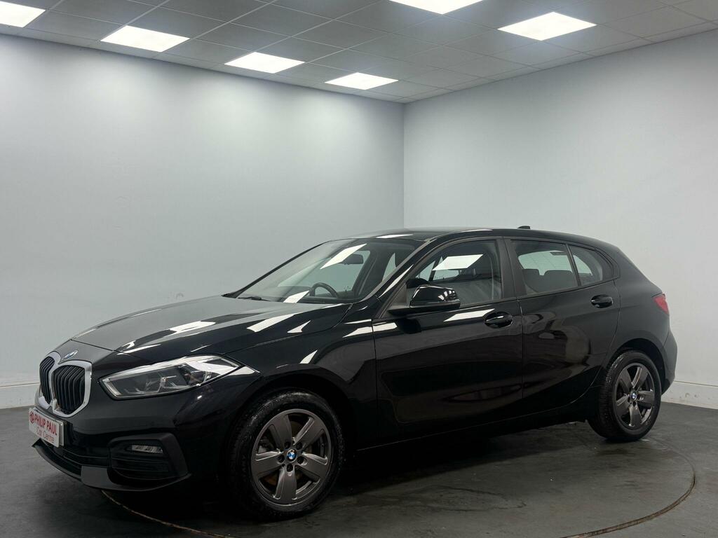 BMW 1 Series 116D Se Live Cockpit Professional Black #4