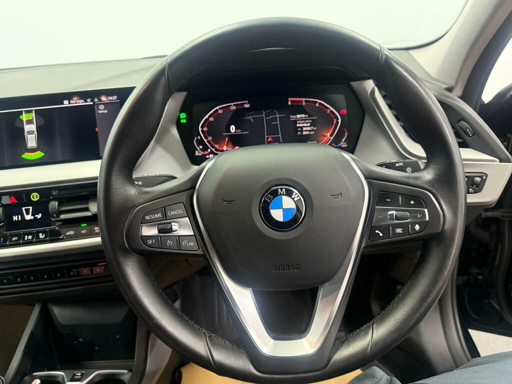BMW 1 Series 116D Se Live Cockpit Professional Black #5