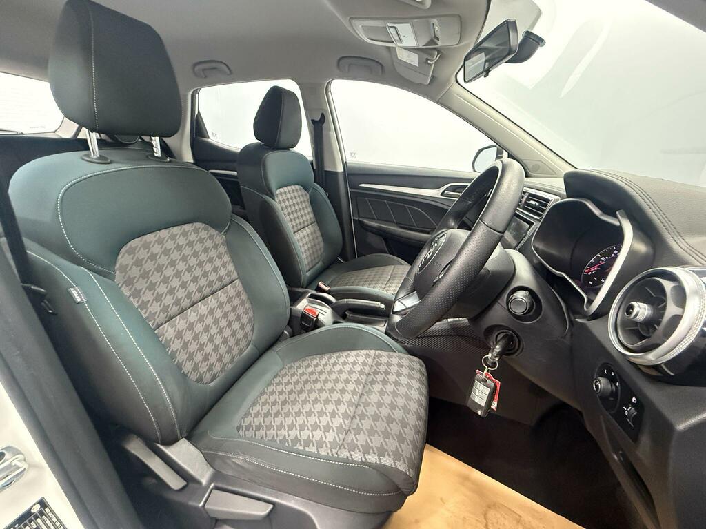 MG ZS 1.0T Gdi Excite Dct White #2