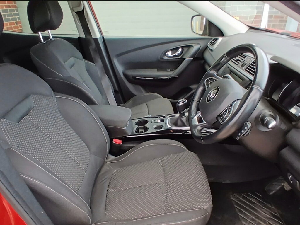 Renault Kadjar 1.5 Dci Dynamique Nav Suv Euro 6 Red #4