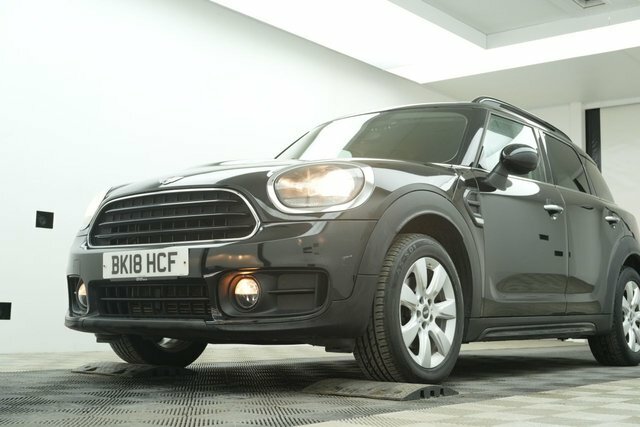 Mini Countryman Cooper Suv Black #3