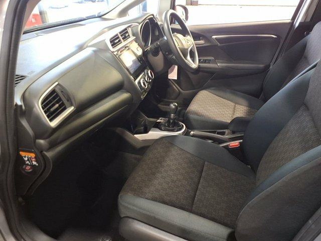 Honda Jazz I-vtec Se Hatchback Silver #6