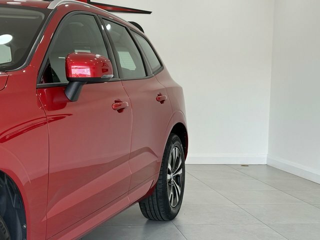 Volvo XC60 D4 Momentum Suv Red #4
