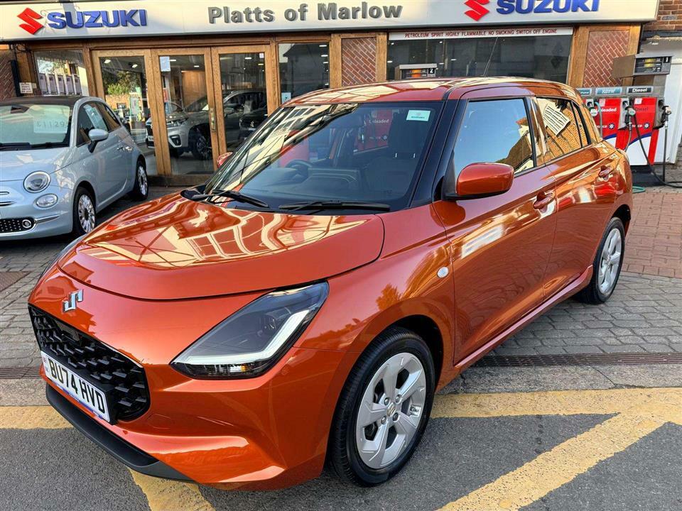 Suzuki Swift Motion 1.2I Hybrid BU74HVD Orange