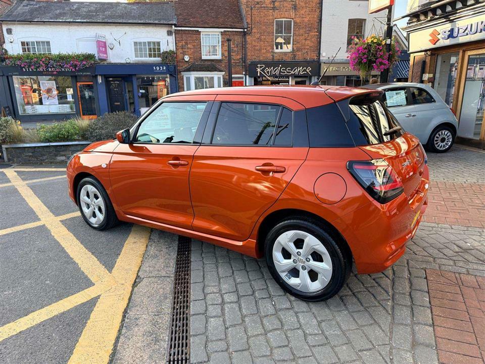 Suzuki Swift Motion 1.2I Hybrid BU74HVD Orange #4