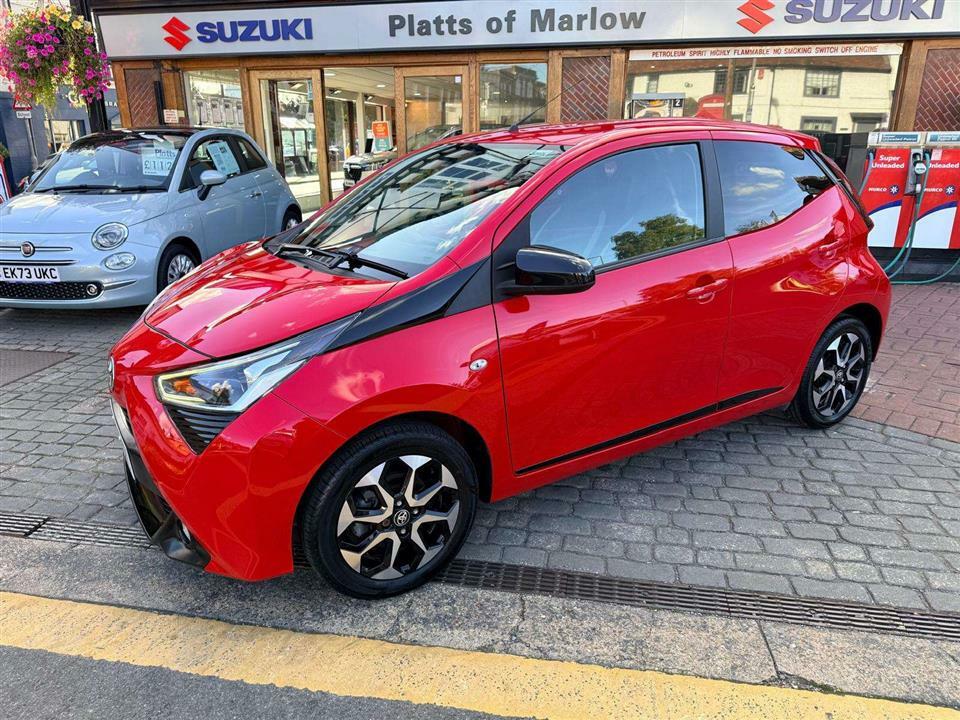 Toyota Aygo X Trend 1.0I Vvti Red #2