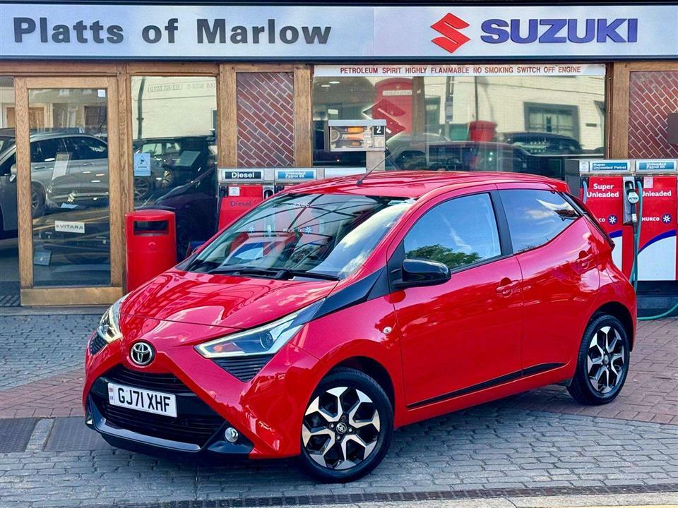 Toyota Aygo X Trend 1.0I Vvti Red