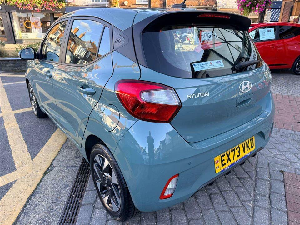 Hyundai I10 Advance Automatic Green #6