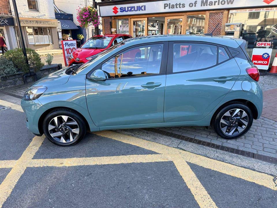Hyundai I10 Advance Automatic Green #4