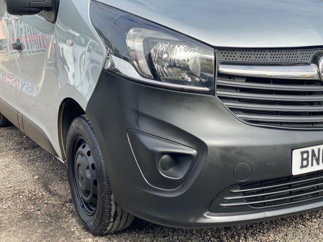 Vauxhall Vivaro 1.6 Cdti 2900 Sportive Panel Van Silver #15