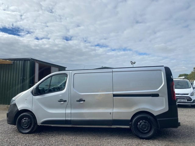 Vauxhall Vivaro 1.6 Cdti 2900 Sportive Panel Van Silver #13