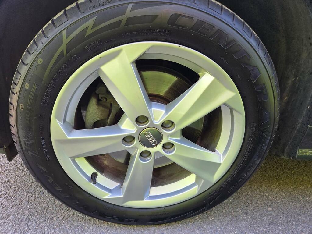 Audi Q2 Tfsi Cod Sport Suv 1.4 Red #12