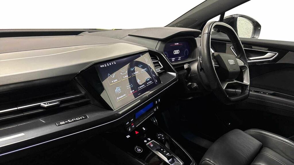 Audi Q4 E Tron S Line 40 150,00 Kw Black #2