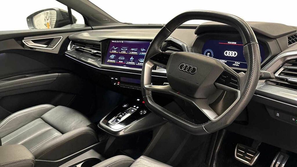 Audi Q4 E Tron S Line 40 150,00 Kw Black #6