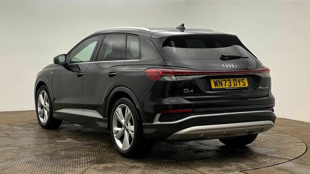 Audi Q4 E Tron S Line 40 150,00 Kw Black #3