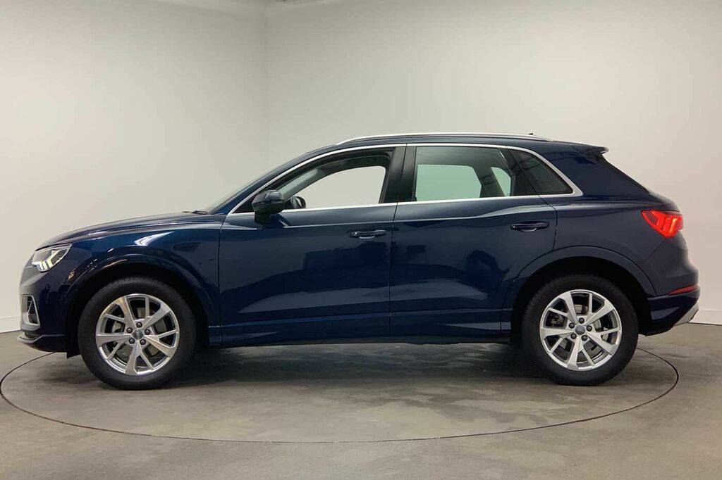 Audi Q3 Sport 35 Tdi Quattro 150 Ps 6-Speed Blue #4