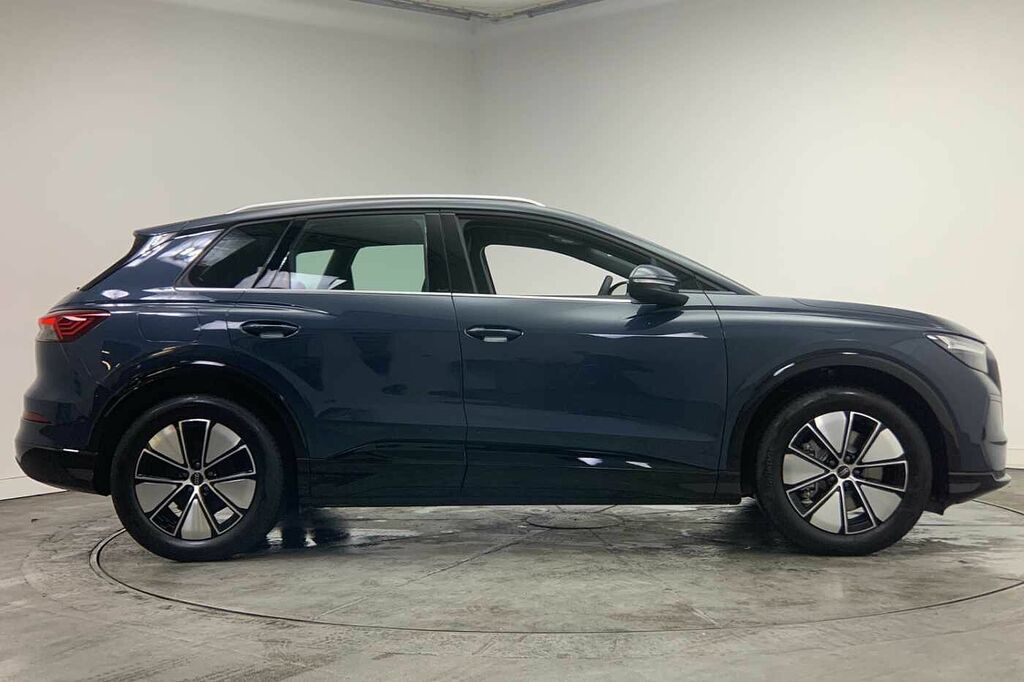 Audi Q4 E Tron Suv Sport Performance 210,00 Kw Blue #4