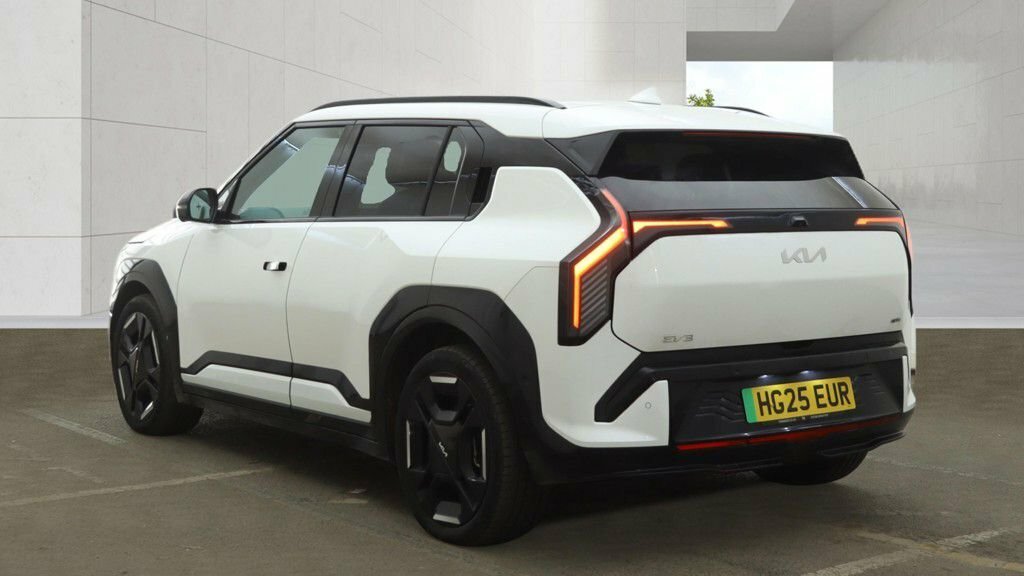 Kia EV3 Suv White #5