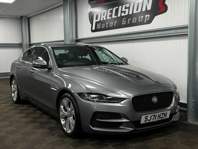 Jaguar XE D200 Mhev S Grey