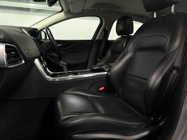 Jaguar XE 2.0 P250i R-dynamic S Euro 6 Ss Black #32