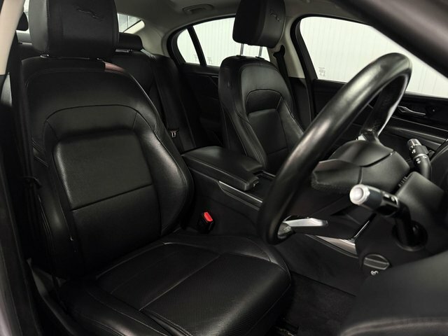 Jaguar XE 2.0 P250i R-dynamic S Euro 6 Ss Black #16