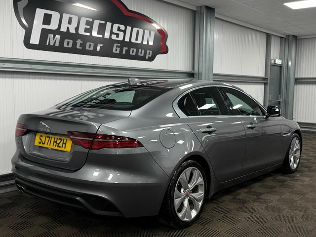 Jaguar XE D200 Mhev S Grey #5