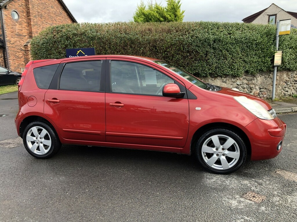 Nissan Note 1.6 Tekna Hatchback - Exte Red #2
