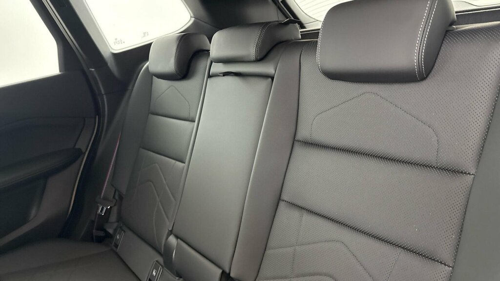 BMW X1 Xdrive 30E M Sport Step 2026 Black #12