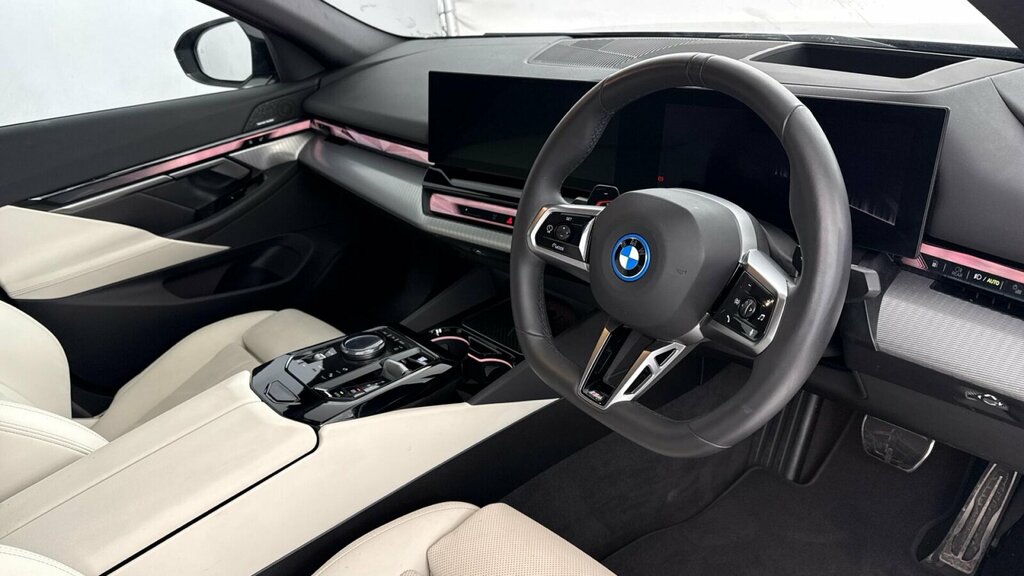 BMW 5 Series 530E M Sport Saloon Black #6