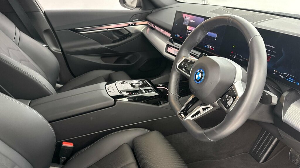 BMW 5 Series 530E M Sport Saloon Grey #6