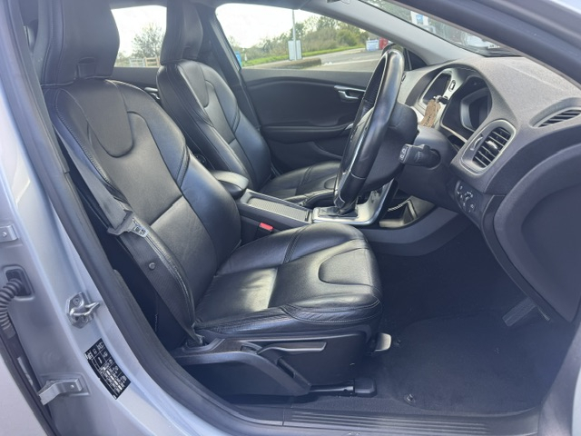 Volvo V40 2.0Td D2 Inscription #4