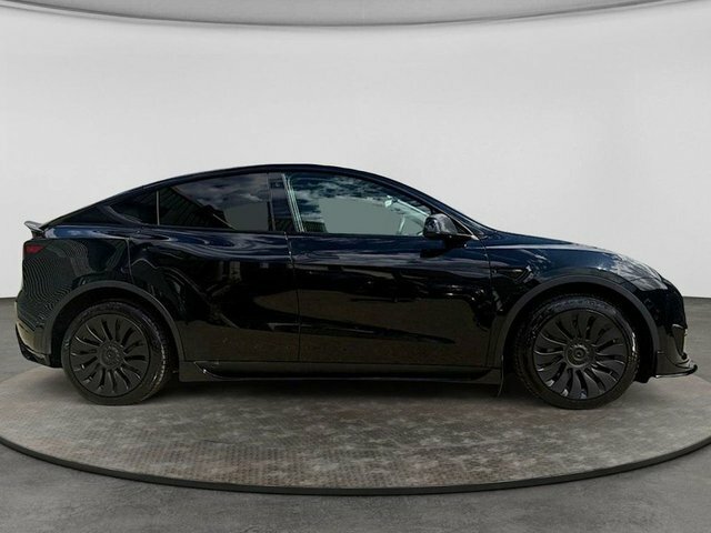 Tesla Model Y Motor Long Range Suv Black #4