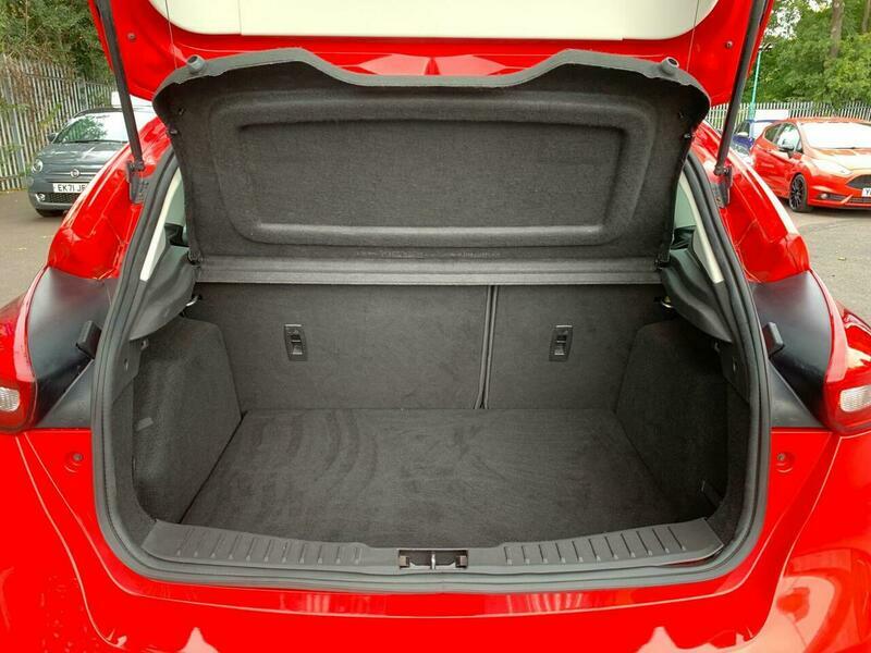 Ford Focus 1.6 Zetec Powershift Euro White #18