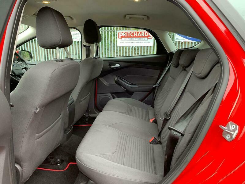 Ford Focus 1.6 Zetec Powershift Euro White #46