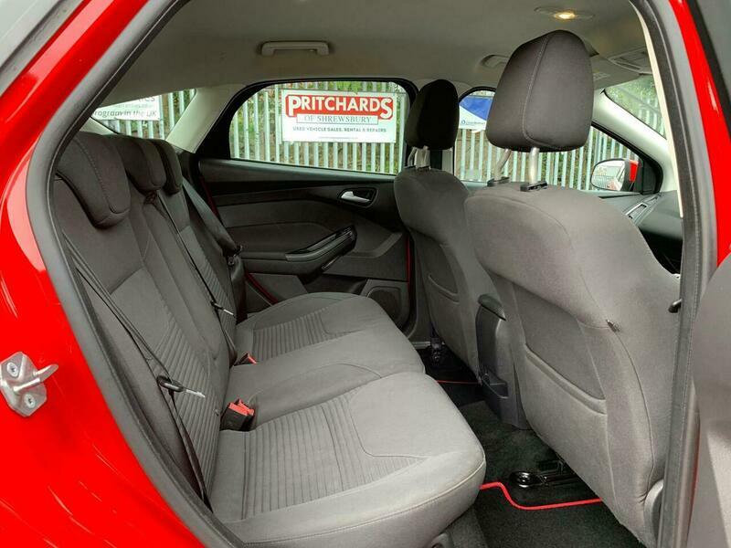 Ford Focus 1.6 Zetec Powershift Euro White #43