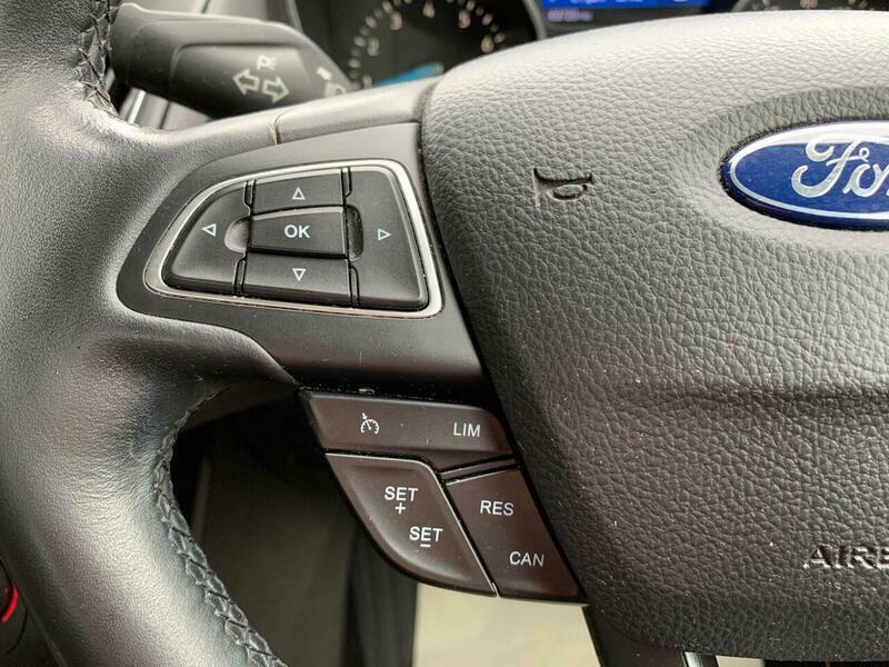 Ford Focus 1.6 Zetec Powershift Euro White #39