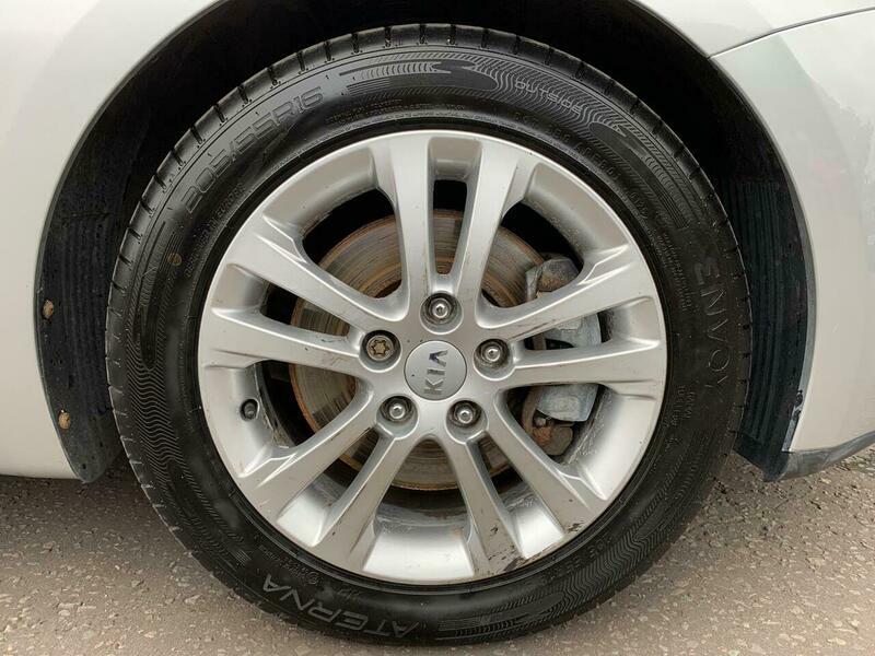 Kia Ceed Hatchback 1.6 Gdi Ecodynamics 3 Euro 5 Ss White #20