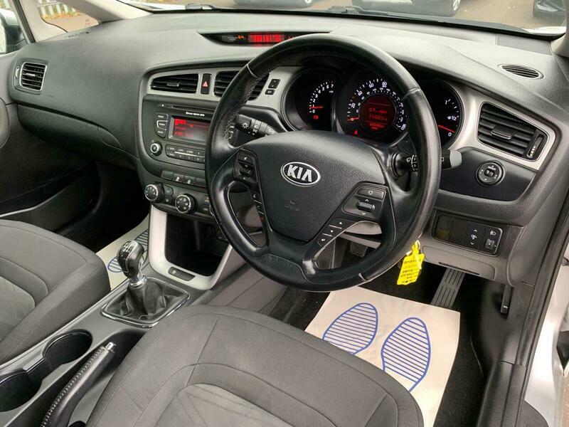 Kia Ceed Hatchback 1.6 Gdi Ecodynamics 3 Euro 5 Ss White #31