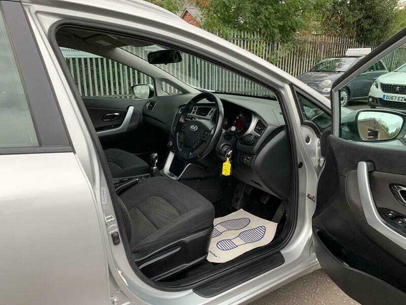 Kia Ceed Hatchback 1.6 Gdi Ecodynamics 3 Euro 5 Ss White #30