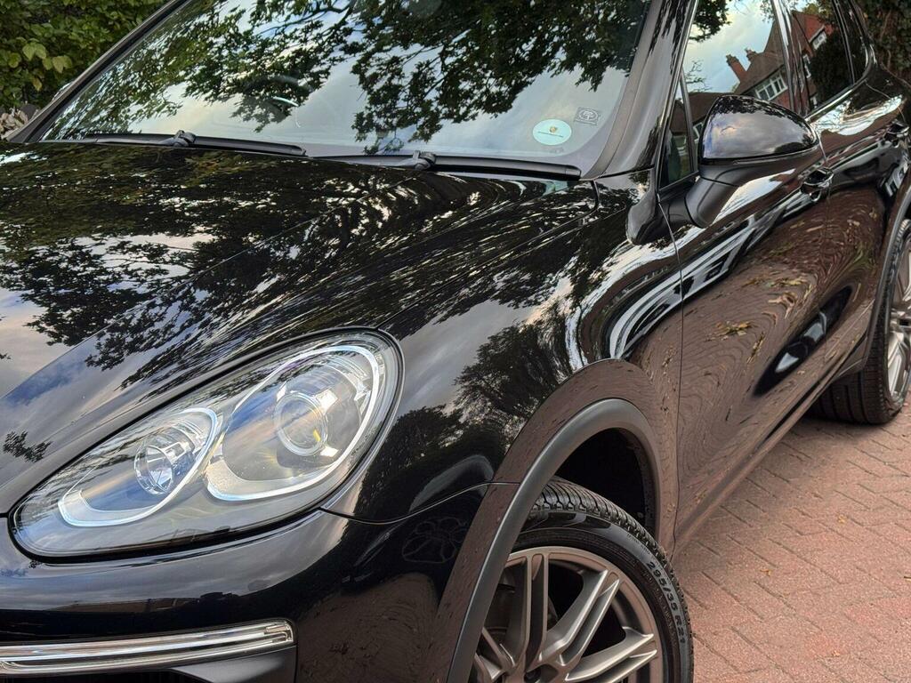 Porsche Cayenne 3.0 Td V6 Tiptronics 4Wd Euro 6 Ss GY64CGG Black #3