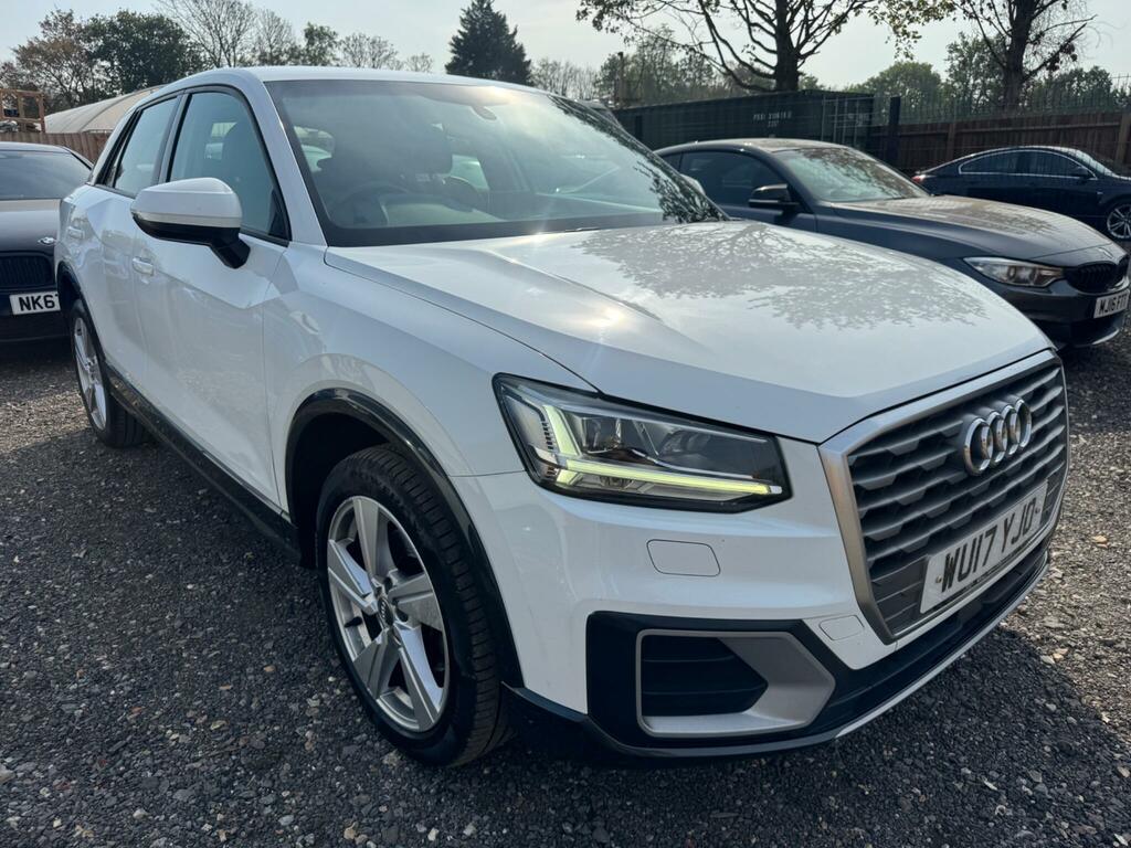 Audi Q2 Sport White #3
