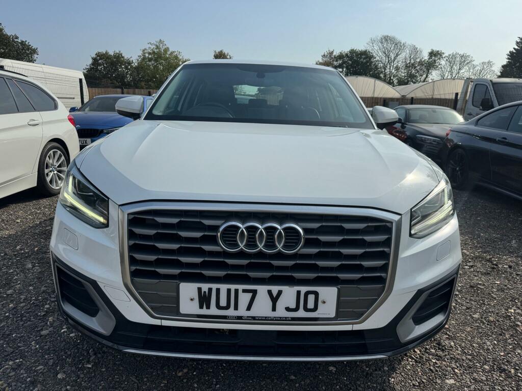 Audi Q2 Sport White #5