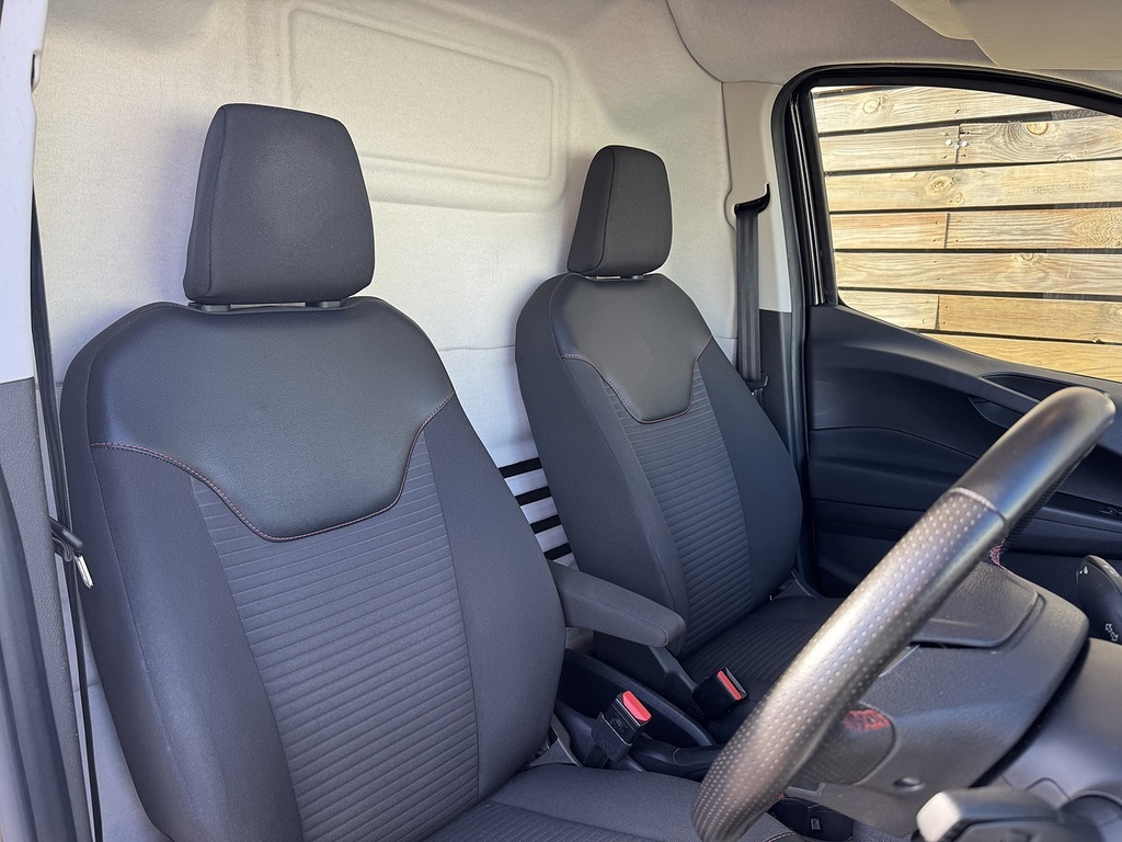 Ford Transit Courier 202373 Sport Van 1.5Tdci Excellent Conditioni Black #4