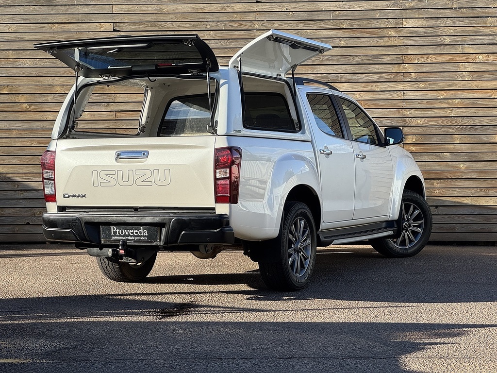 Isuzu D-Max Td Blade White #4