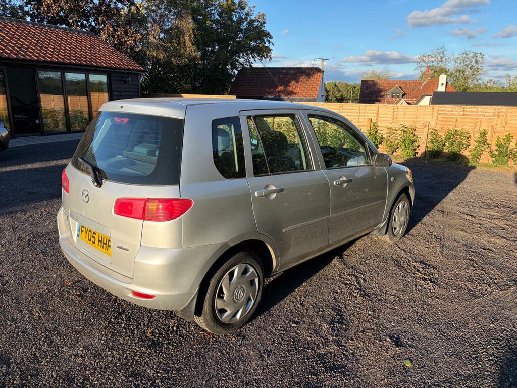Mazda 2 Antares Silver #6