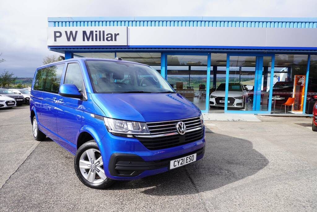Volkswagen Transporter 2.0 Tdi Se Dsg Lwb Euro 6 Ss 5Dr, 8 Seats Blue